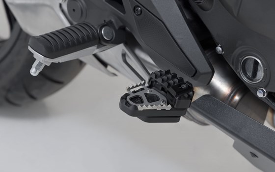 Fußbremshebel-Erweiterung. Schwarz. Kawasaki Versys 650 (21-). - Bild 2