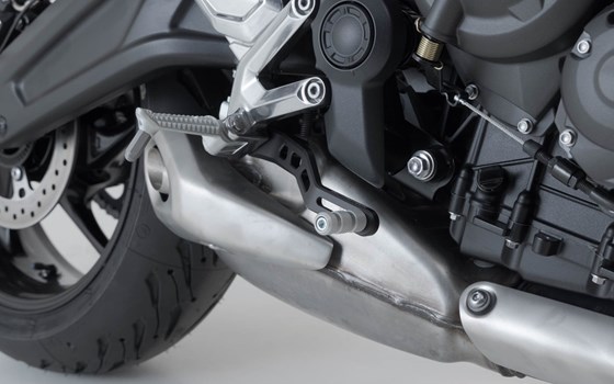 Fußbremshebel. Triumph Trident 660 (21-). - Bild 2