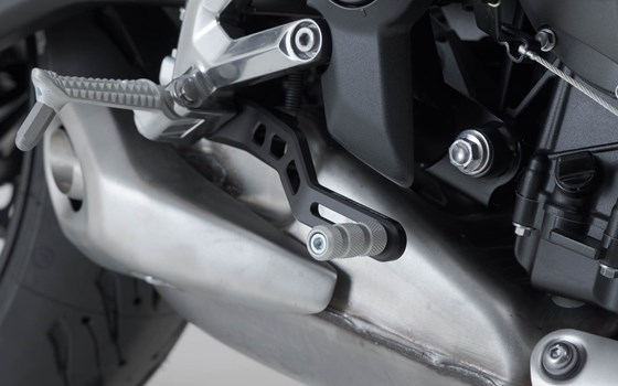 Fußbremshebel. Triumph Trident 660 (21-). - Bild 3