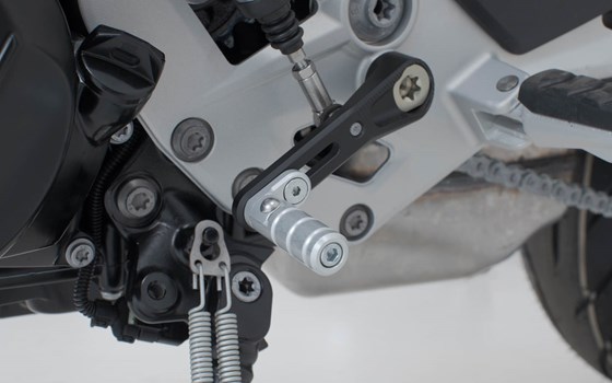 Schalthebel. BMW F 900 R (19-). - Bild 2