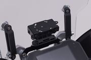 Navi-Halter im Cockpit. Schwarz. Voge 650 DS/X (21-).