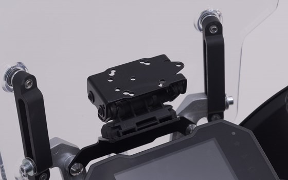 Navi-Halter im Cockpit. Schwarz. Voge 650 DS/X (21-). - Bild 1