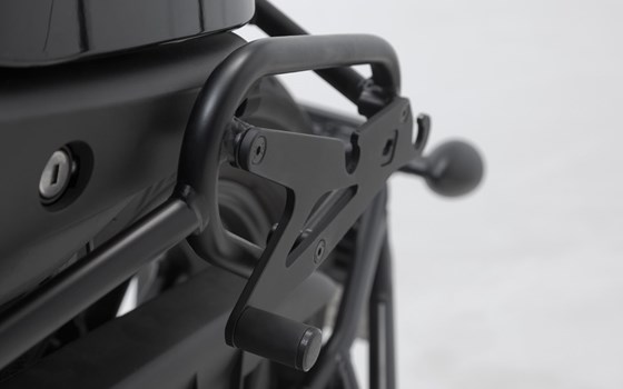 Adapterplatte SLH auf SLC. Schwarz. Universal. Für linke Seite. - Bild 3