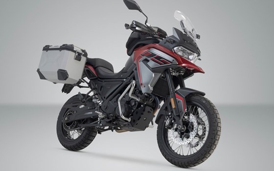 TRAX ADV Alukoffer-System. Silbern. 37/45 l. Voge 650 DS/X (22-). - Bild 2