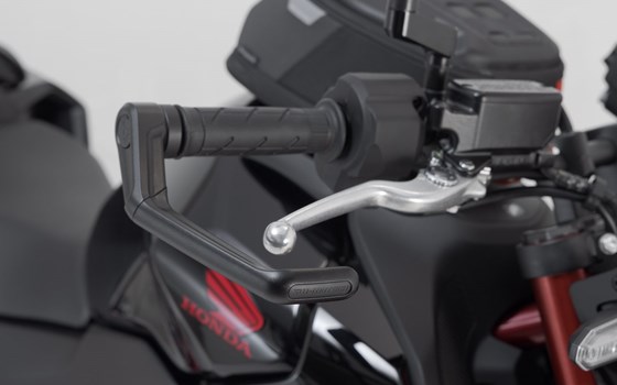 Hebelschützer. Schwarz. Honda CB750 Hornet (22-). - Bild 4