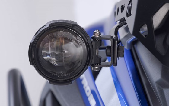 Scheinwerfer-Halter. Schwarz. Suzuki V-Strom 1050 (19-). - Bild 4