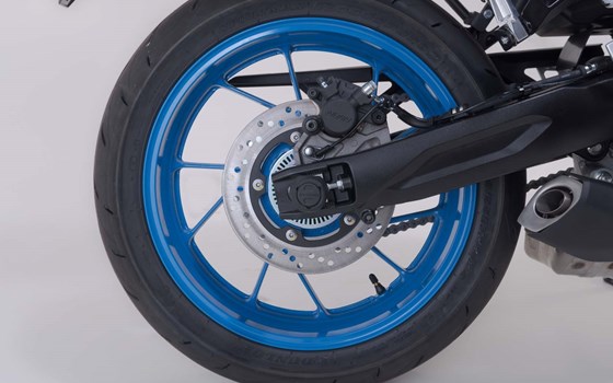 Sturzpad-Kit für Hinterachse. Schwarz. Suzuki GSX-8S / GSX-8R (22-). - Bild 2