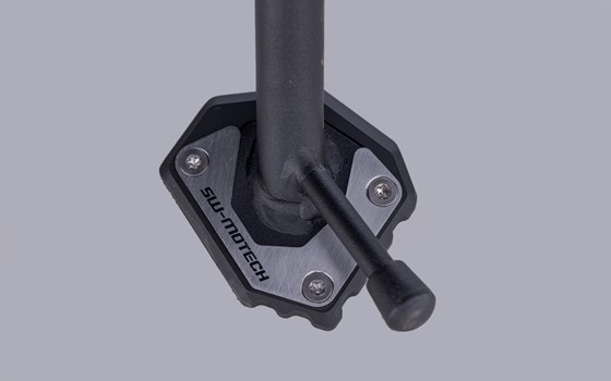 Seitenständerfuß-Verbreiterung. Schwarz/Silbern. Benelli Leoncino 800 / 800 Trail. - Bild 2