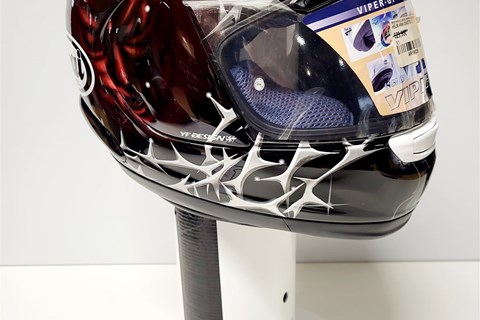 Marke: Arai Artikelname: ARAI SINISTER XS