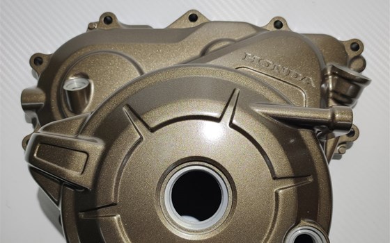 Kurbelwellengehäusedeckel - Africa Twin - Bild 1