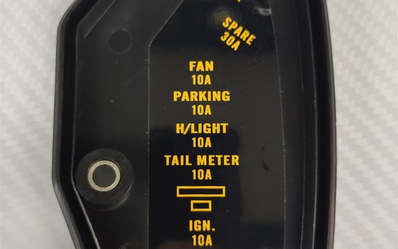 DECKEL, KOMPL, SICHERUNGSKASTEN Honda VT1100 - Bild 2