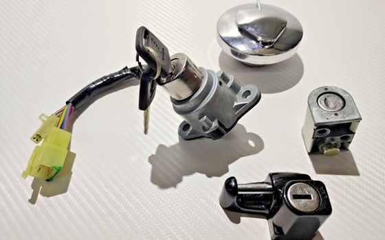 Zündschloss Satz, KEY SET - HONDA VFR750 - Bild 1