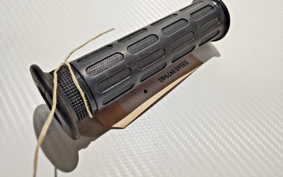 Lenkergriff rechts GRIP, R. HANDLE Honda CB125-H100SD-MB50 - Bild 1