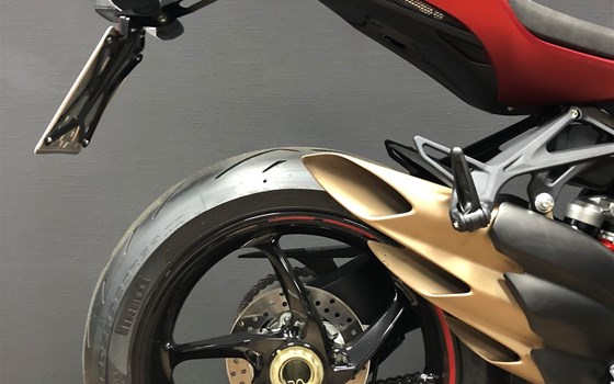 MV Agusta F3 800 RR Rot/Grau - Bild 2