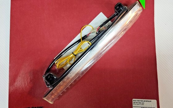 LED Spoilerlicht klar für HONDA GL1800 Goldwing - Bild 2 LED Spoilerlicht klar für HONDA GL1800 Goldwing - Bild 2