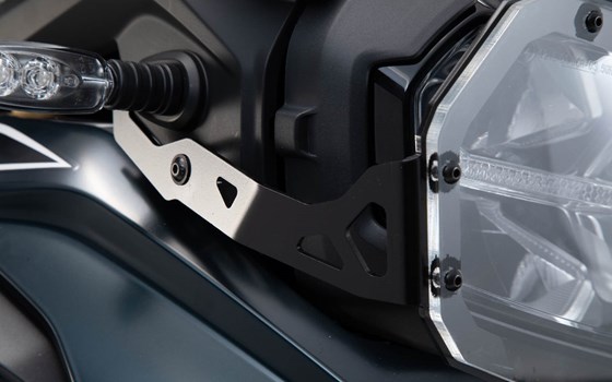 Scheinwerferschutz. Halterung mit Blende. BMW F 750/800/850 GS (17-). - Bild 3