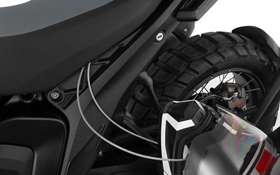 Helm-Diebstahlsicherung HELM-LOCK R 1300- silber - Bild 1