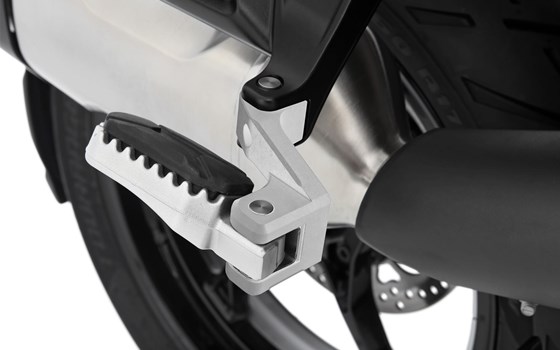 Beifahrerrastenverlegung R 1300 GS (Adventure)- silber - Bild 1