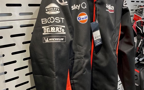 Aprilia Racing Softshell Jacke Teamwear von Ixon Größe XL - 607133M05RP - Bild 2