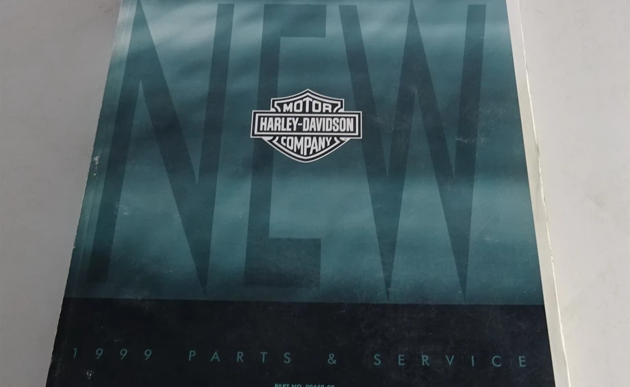 Harley-Davidson Parts and Service 1999 Buch Bild 1: Harley-Davidson Parts and Service 1999 Buch