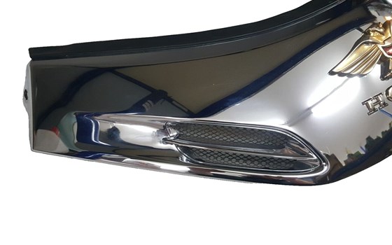 Abeckung CHROME Windschild - GARNISH SET, SCREEN (WL) Honda GL1500 - Bild 2