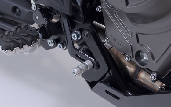 Schalthebel und Fußbremshebel Set. Suzuki V-Strom 800 / 800DE (22-). - Bild 2 Schalthebel und Fußbremshebel Set. Suzuki V-Strom 800 / 800DE (22-). - Bild 2