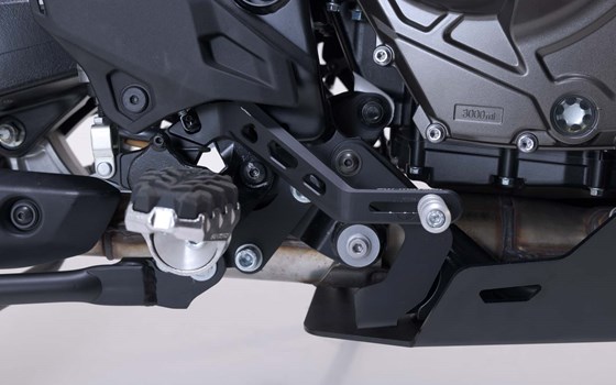 Schalthebel und Fußbremshebel Set. Suzuki V-Strom 800 / 800DE (22-). - Bild 4 Schalthebel und Fußbremshebel Set. Suzuki V-Strom 800 / 800DE (22-). - Bild 4