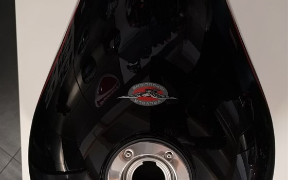 Moto Guzzi Tank, schwarz-California 1100 EV-Touring - Bild 1