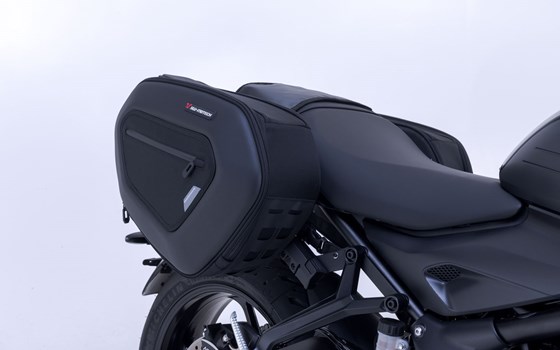 PRO BLAZE H Satteltaschen-Set. Schwarz. Triumph Trident 660 / Daytona 660. - Bild 3