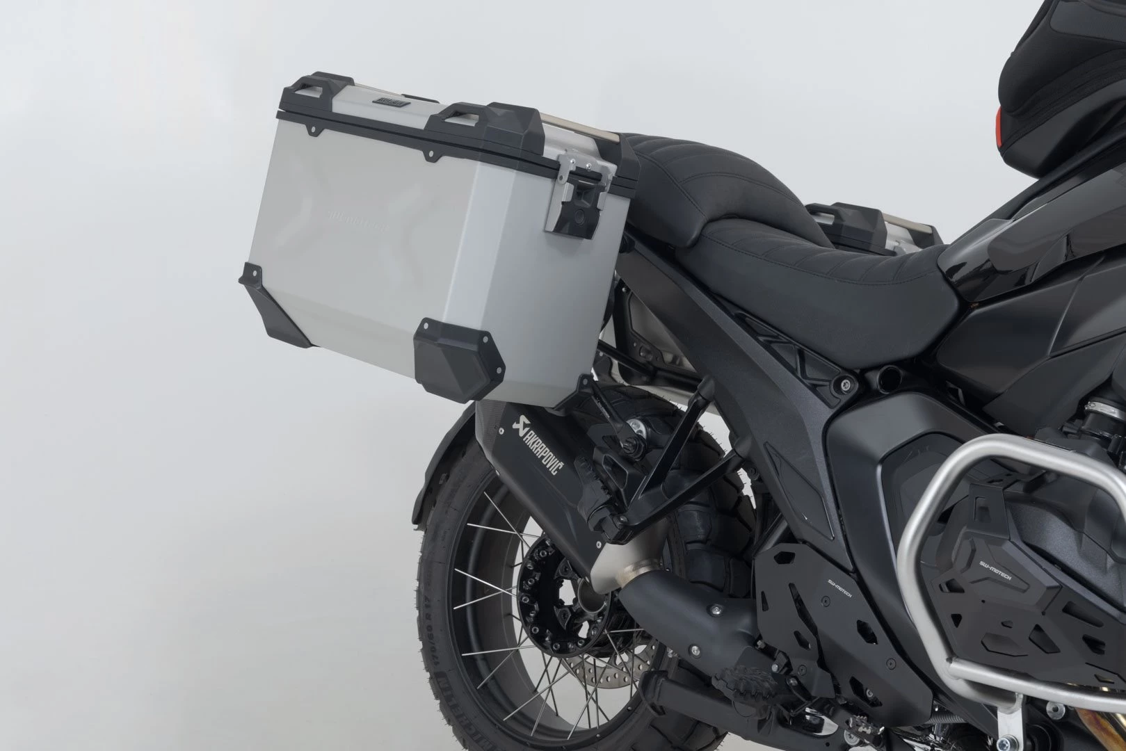 TRAX ADV Alukoffer-System + Akrapovic. Silbern. 45/45 l. BMW R 1300 GS ...