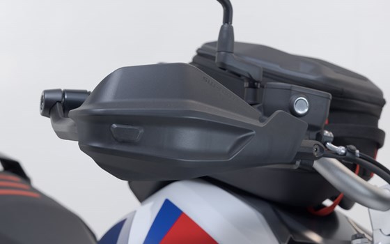 Adventure Handprotektoren-Kit. Schwarz. R 1250 GS/Adv. (18-), F 800/900 GS (23-). - Bild 3