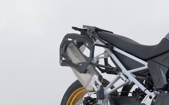 TRAX ADV Alukoffer-System. Silbern. 45/37 l. BMW F 900 GS (23-). - Bild 3