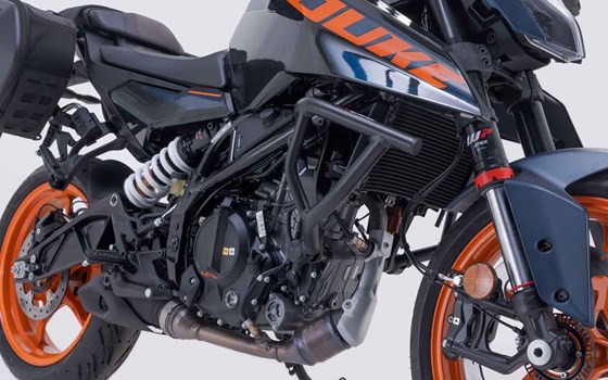 Sturzbügel. Schwarz. 125/390 Duke (23-), Svartpil/Vitpil 401. - Bild 2