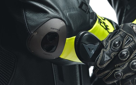 MISANO 3 PERF. D-AIR® 1PC LEATHER SUIT - Bild 14