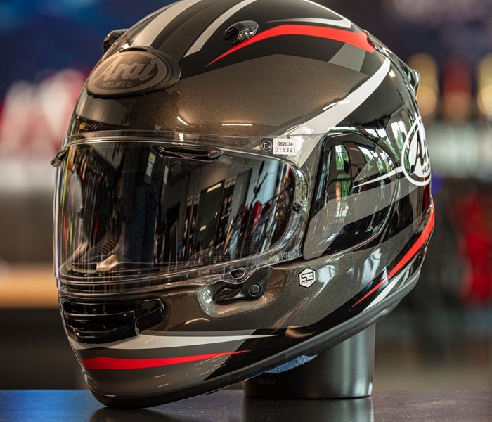 Arai Quantic Ray Black