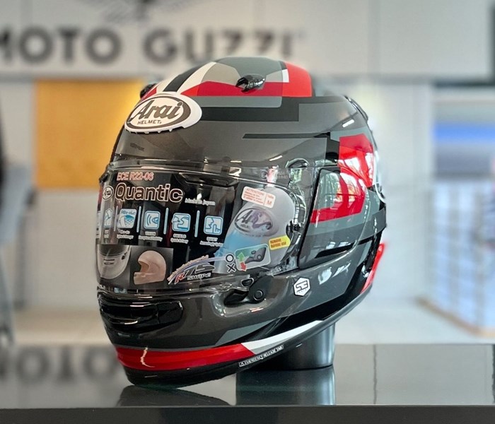 Arai Quantic Abstract Red