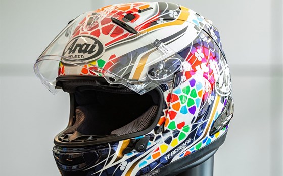 Arai RX-7V Evo Nakagami GP2 - Bild 2
