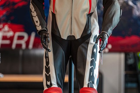 Marke: Spidi Artikelname: SPIDI Sport Warrior Perforated Pro Lederkombi Einteiler