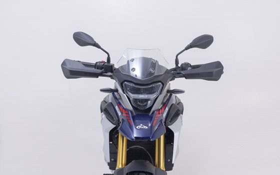 Sport Handprotektoren-Kit. Schwarz. BMW G 310 GS (17-) /G 310 R (16-). - Bild 2 Sport Handprotektoren-Kit. Schwarz. BMW G 310 GS (17-) /G 310 R (16-). - Bild 2