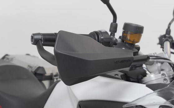 Sport Handprotektoren-Kit. Schwarz. BMW F700GS/F800GS, Yam XT1200Z S Ténéré. - Bild 3 Sport Handprotektoren-Kit. Schwarz. BMW F700GS/F800GS, Yam XT1200Z S Ténéré. - Bild 3