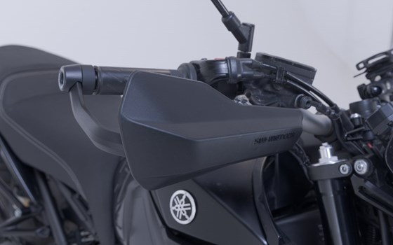 Sport Handprotektoren-Kit. Schwarz. Yamaha MT-07, Voge 300 Rally. - Bild 3