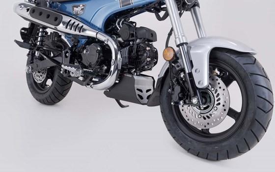 Motorschutz. Schwarz/Silbern. Honda Dax 125 (22-). - Bild 1