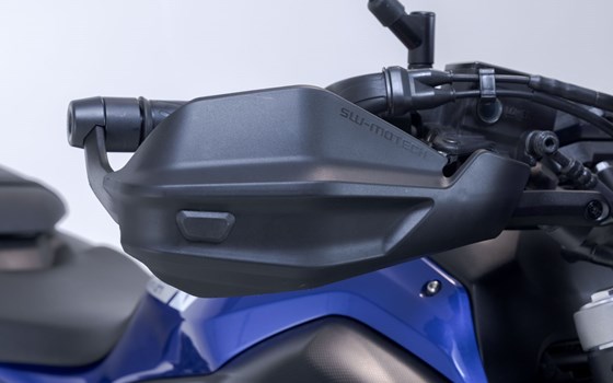 Adventure Handprotektoren-Kit. Schwarz. Yamaha MT-07 (14-20). - Bild 3