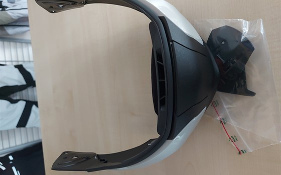 Kinnteil BMW Systemhelm 6 white-silver NEU - Bild 2