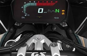 Cockpitblende R 1300 GS - schwarz - Mit Zusatz Bordsteckdose