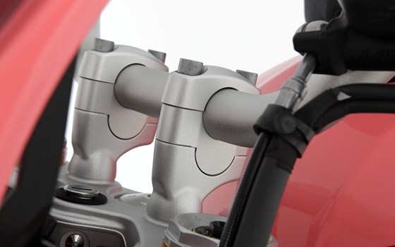 Lenkererhöhung ERGO R 12 (+R 12 nineT) - silber - 20mm - Bild 1