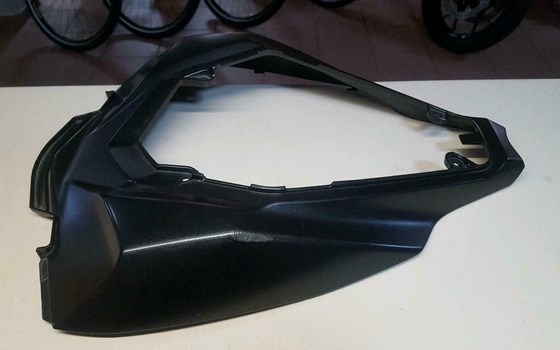 Heckverkleidung Kawasaki ZX-10R 2016 beschädigt - Bild 2