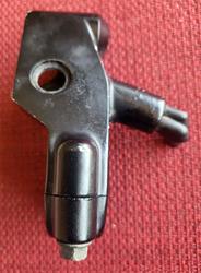 Gebrauchte Kupplungsarmatur mit funktionierendem Kontaktschalter, schwarz, ohne Kupplungshebel, 10 mm Durchmesser von Kupplungshebelbolzen, für 24 mm Lenkerstummel, Versand gegen Aufpreis möglich, 5,- €