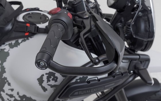 Sport Handprotektoren-Kit. Schwarz. Royal Enfield Himalayan 450 (23-). - Bild 5 Sport Handprotektoren-Kit. Schwarz. Royal Enfield Himalayan 450 (23-). - Bild 5