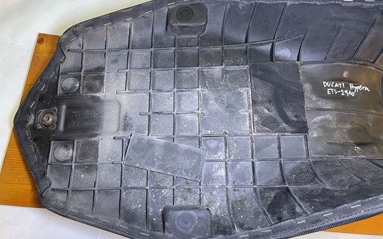 Ducati Hypermotard 1100 EVO SP 2010 Sitzbank Sattel Sitz - Bild 11